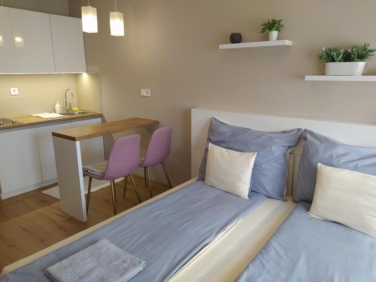Appartement Lia Apartman à Nyíregyháza Extérieur photo